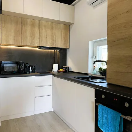 Apartman Sea View Luxury Retreat - Private Parking Năvodari