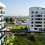 Apartment Sea View Luxury Retreat - Private Parking *