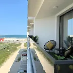 Sea View Luxury Retreat - Private Parking