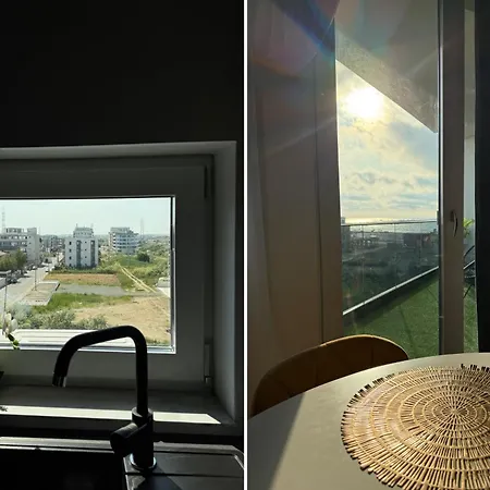 Sea View Luxury Retreat - Private Parking Lägenhet