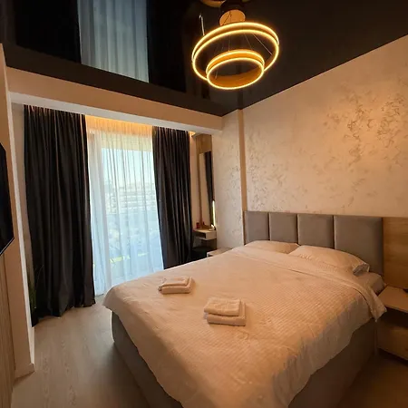 Sea View Luxury Retreat - Private Parking * Năvodari